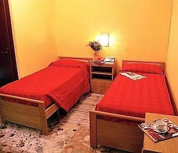 San Giovanni Otel *